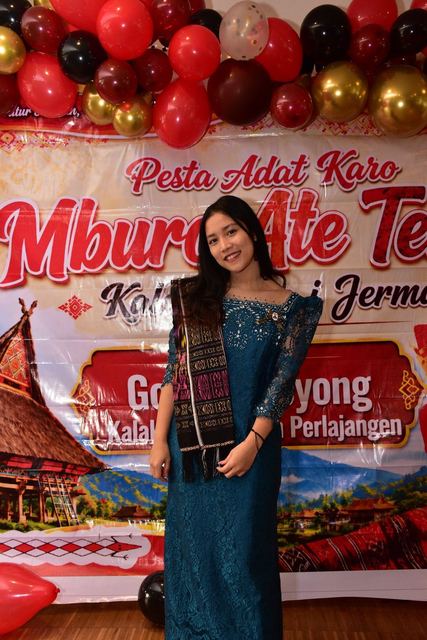 Jambur Eropa Sada Nioga — 17